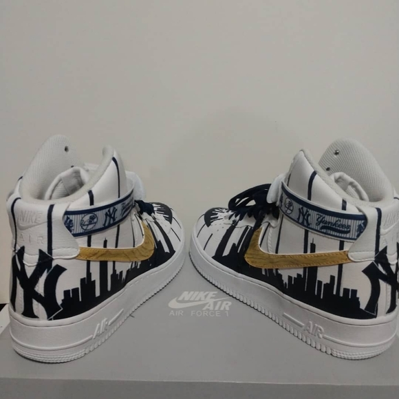 Meet your Posher, Chris - Picture 2 of 3